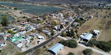 Mejora Bladimir González infraestructura vial en Tarímbaro