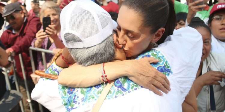 LAS NIÑAS Y NIÑOS DE TODO EL PAÍS TENDRÁN UNA BECA: CLAUDIA SHEINBAUM REFRENDA SU COMPROMISO CON LA EDUCACIÓN Y EL BIENESTAR DE LAS INFANCIAS DE MÉXICO