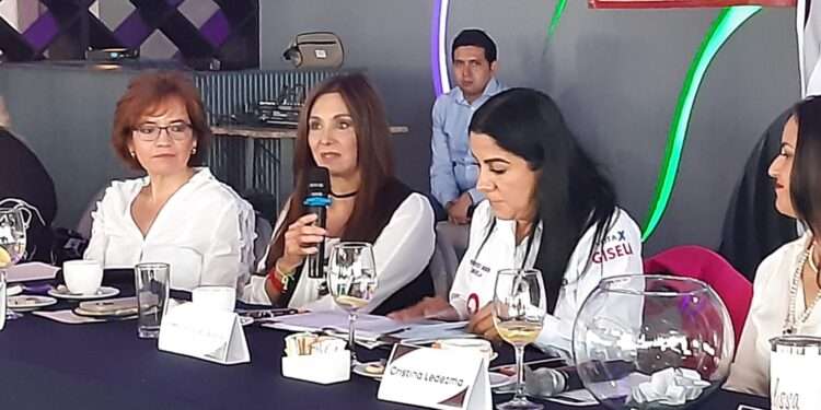 Apoyo a emprendoras y 50% de cargos para mujeres en Ayuntamiento: Gisela Vázquez