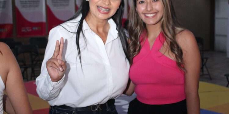 El domingo ¡vamos decididos a la fiesta cívica por el rescate nacional!: Araceli Saucedo