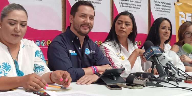 Entrega Araceli Saucedo el resultado del Foro de Participación ciudadana para Construir la Agenda Legislativa desde el Senado de la República