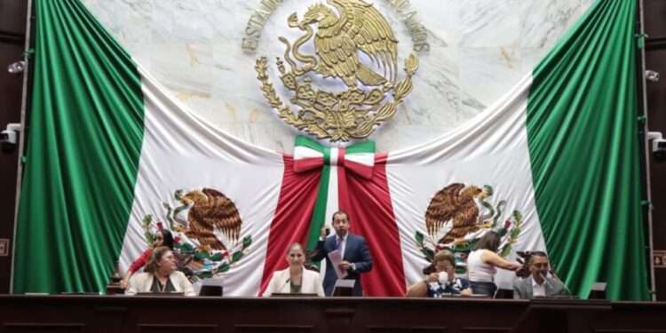 A Juan Bosco Martínez y Nicolás de la Torre, la Presea Melchor Ocampo: 75 Legislatura