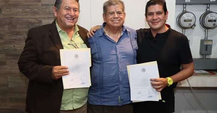 Ernesto Núñez recibe constancia de mayoría
