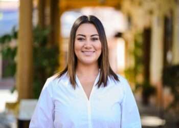 Adultos mayores tendrán un mejor presente en Zacapu: Moni Valdez