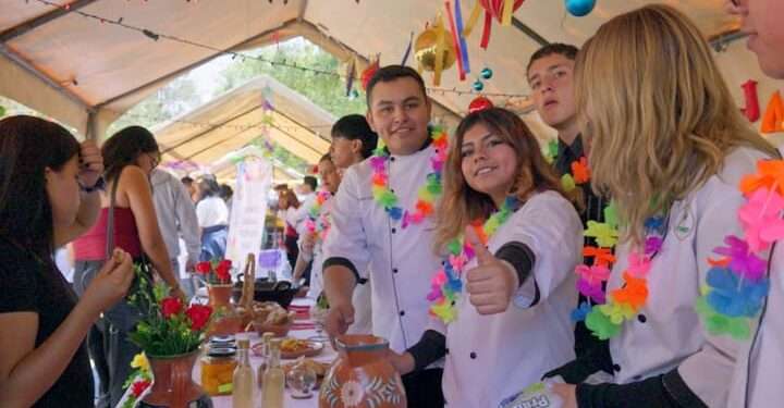 Estudiantes del Conalep Morelia I realizan tercera muestra gastronómica