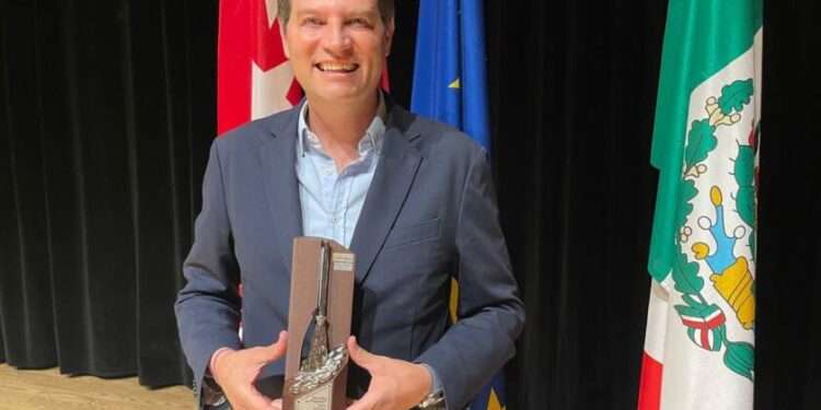 Gana Morelia “Escoba de Platino” en Madrid, España