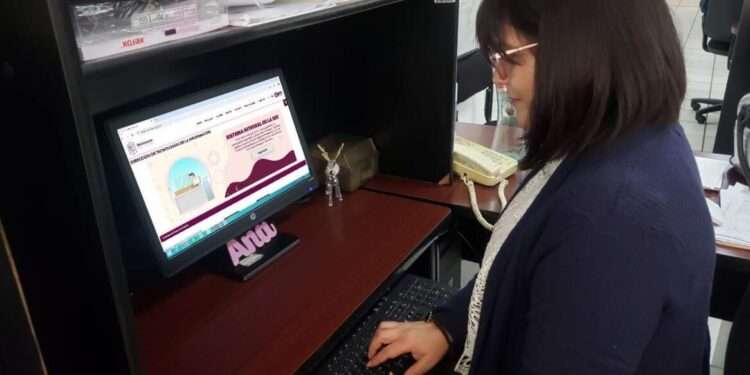 Te dan ayuda por WhatsApp para realizar más de 20 trámites digitales de la SEE