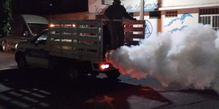 Suman 20 colonias las fumigadas contra el dengue por el Gobierno de Morelia