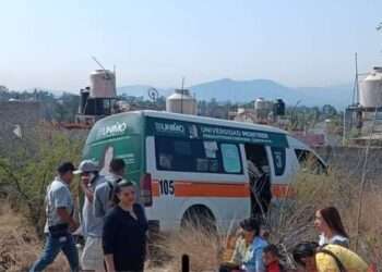 Accidente vehicular en Tarímbaro deja 12 heridos