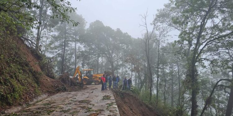 Gobierno de Morelia atiende oportunamente contingencia por deslave en la zona rural