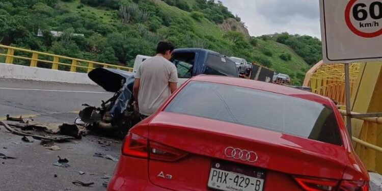 Accidente en la Autopista Siglo XXI, Km 236