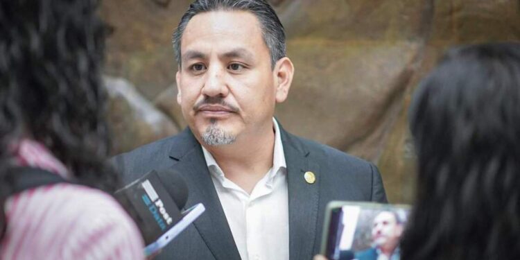 En el Congreso se marcó y se seguirá marcando ruta naranja en beneficio de Michoacán: Víctor Manríquez