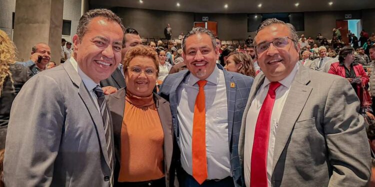 Relevo en ayuntamientos debe darse de manera ordenada y pacífica: Víctor Manríquez