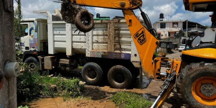 Gobierno de Morelia mantiene labores de limpieza de ríos en la zona rural
