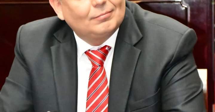 Presenta Memo Valencia tres Iniciativas de Ley