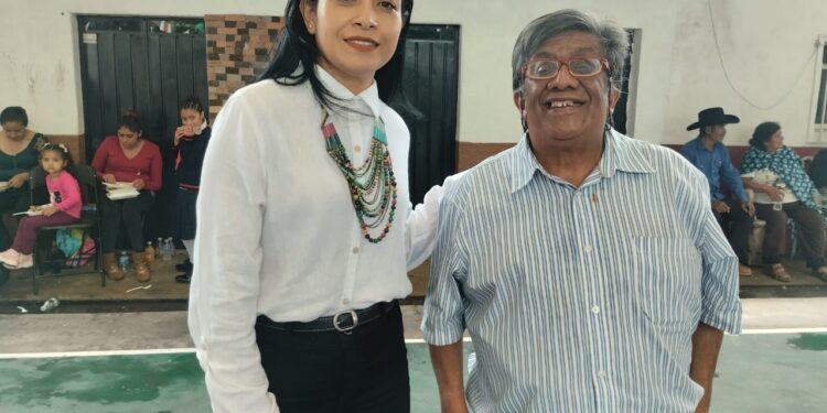 Anita Bucio Cortés, Regidora del Ayuntamiento de Tzitzio