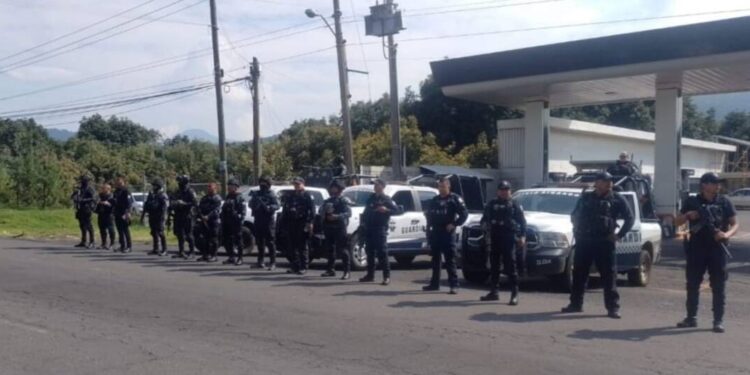 Policías y militares en Michoacán, blanco indefenso del crimen organizado