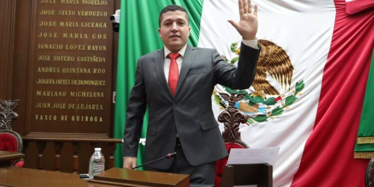 La prioridad será fortalecer la protección de la ciudadanía, aseguró el Diputado local  Vicente Gómez