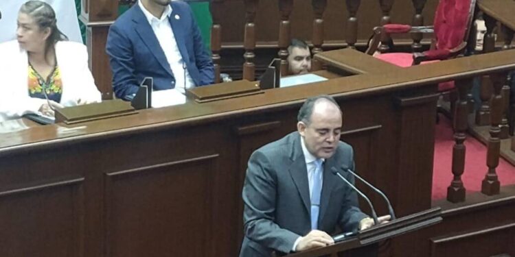 Rendir su informe en espacio público, Ramírez Bedolla mostró su compromiso con la transparencia: Baltazar Gaona