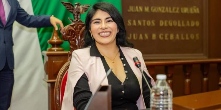 Preside Vanhe Caratachea Comisión de Protección a la Niñez y Adolescencia