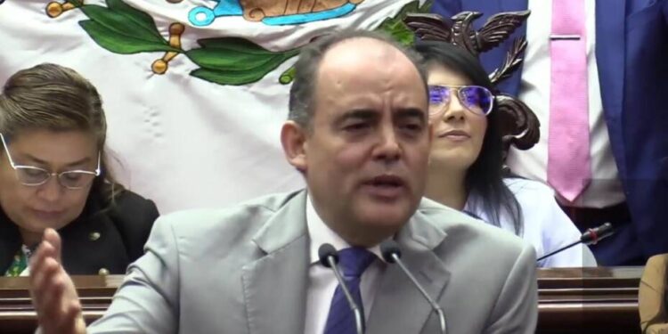 Como en tiempos de gobiernos autoritarios del pasado, se aprueba el aborto en Michoacán: Dip. Baltazar Gaona