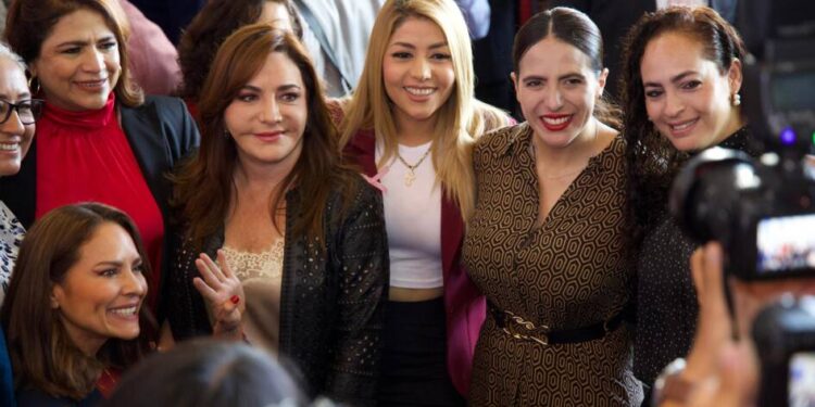 Habrá recursos e independencia para la UMSNH: Diputada Bugarini