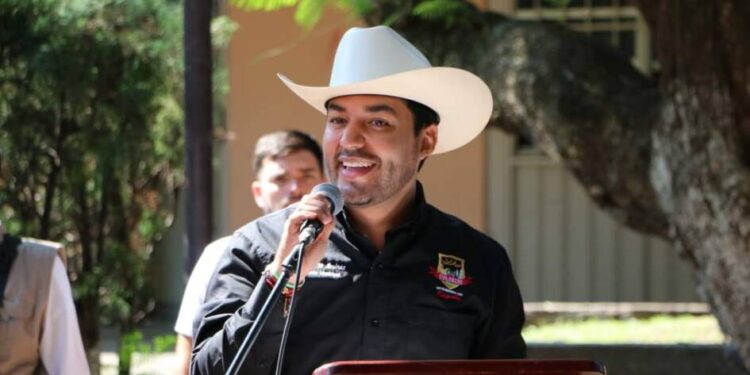 Invitan a unirse a la Caminata Rosa en Los Reyes