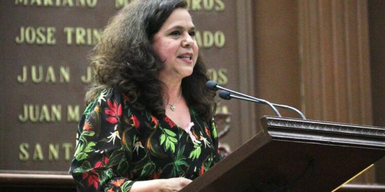 Propone Diputada Melba Albavera Padilla que funcionarios eviten lenguaje machista, sexista y peyorativo