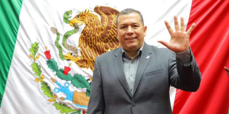 Propone J. C. Barragán a Fidel Calderón y Manuel López Meléndez como candidatos a liderar a Morena Michoacán