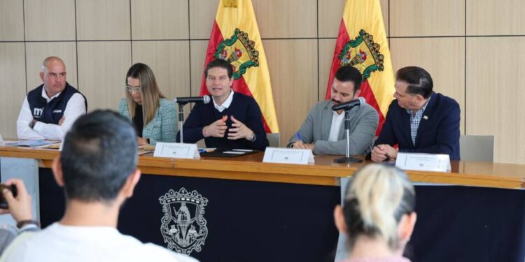 Alfonso Martínez anuncia descuentos de hasta el 100% por Buen Fin