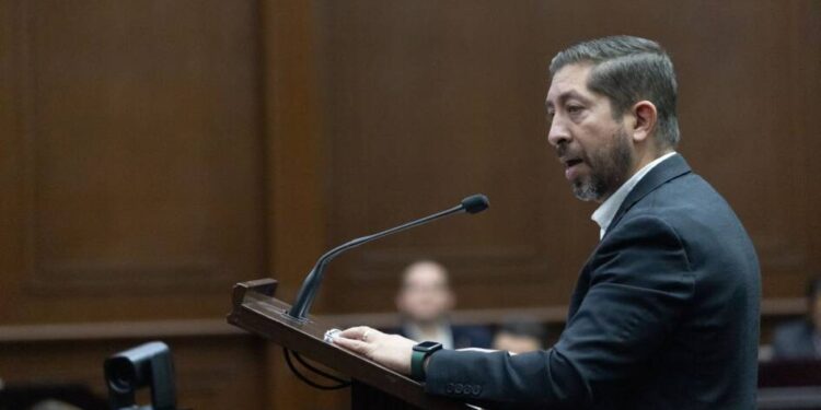 Formalizar campamentos tortugueros para potenciar su labor, propone el diputado Abraham Espinoza