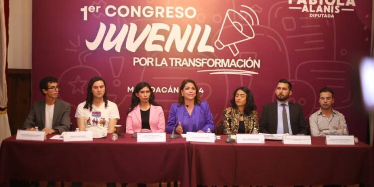 Respalda Fabiola Alanís organización del Congreso Juvenil por la Transformación