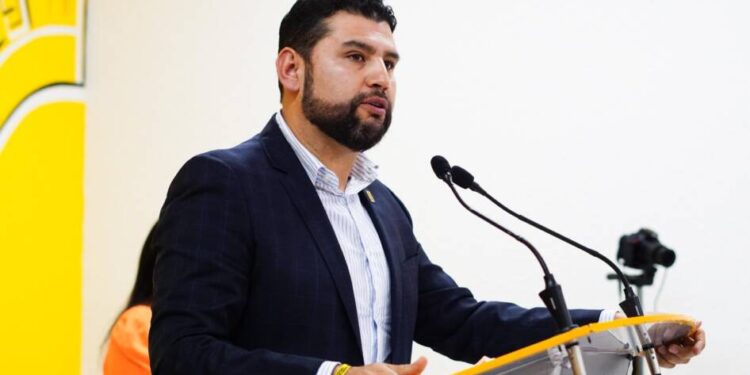 La reforma constitucional a la UMSNH solucionará sus problemas financieros: Octavio Ocampo