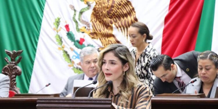 Propone Diputada Brissa Arroyo aumentar pena a quienes agredan a periodistas
