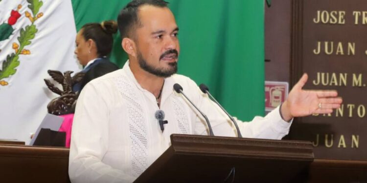 Impulsa Hugo Rangel reforma para garantizar competitividad y preservación del mezcal michoacano