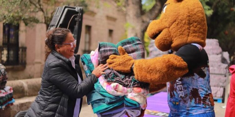 DIF Morelia invita a sumarse a la colecta de cobijas ‘Cobijemos Morelia 2024