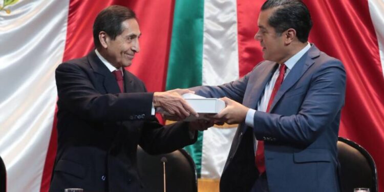 Presentan Paquete Económico 2025: destacan crecimiento, justicia social y finanzas públicas sanas