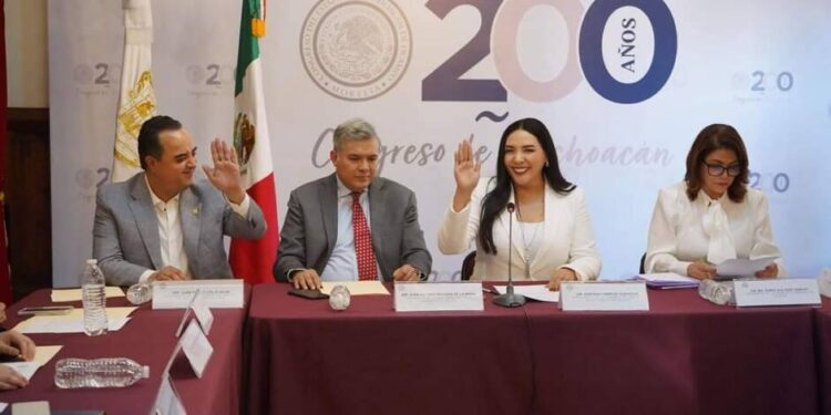 Araceli Saucedo reconoce Agenda Legislativa del GPPRD Michoacán*