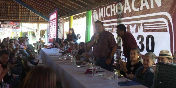 Nuevo grupo de Morena, reúne a cerca de mil líderes de 72 municipios