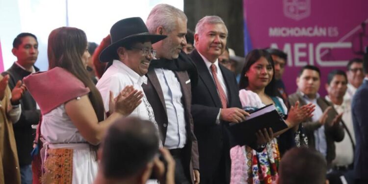 Congreso de Michoacán recibe iniciativa de Reforma en materia indígena