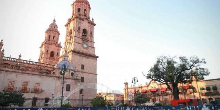 Gobierno de Morelia inaugura hoy Pista de Hielo Gratuita