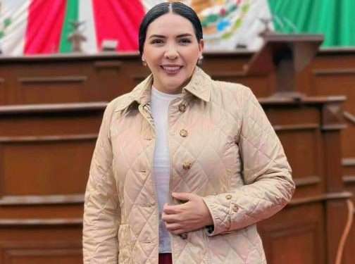 PRI rechazó desaparición de organismos autónomos: Adriana Campos