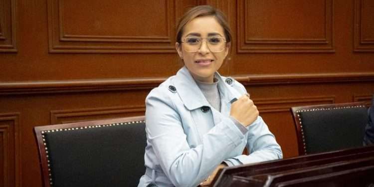 MC rechaza desaparición de organismos autónomos y advierte retroceso: Grecia Aguilar