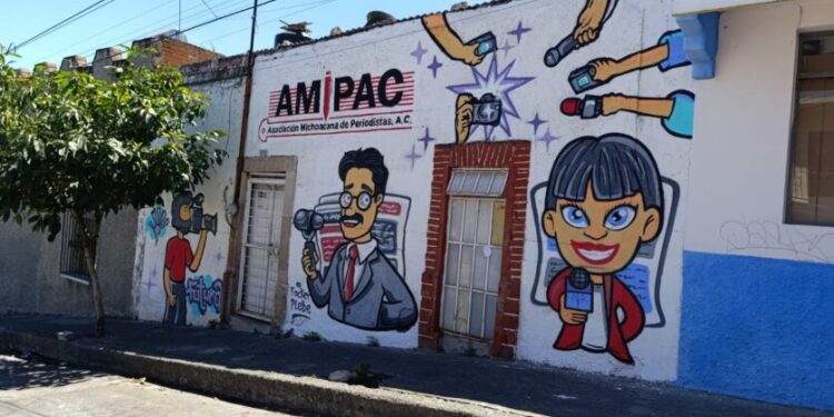 AMIPAC inaugura mural de la Casa del Periodista