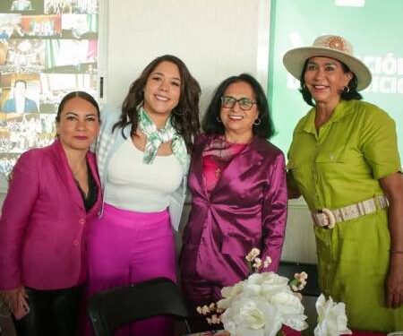Unidas las mujeres pueden transformar y lograr un mejor país: Xóchitl Ruiz
