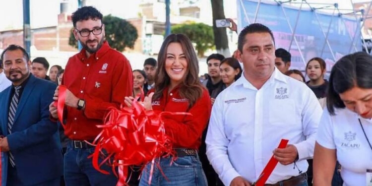Expo Unis 2025 se pone en marcha en Zacapu, se apuesta por la educación como herramienta de transformación y oportunidad para los jóvenes: Mónica Valdez