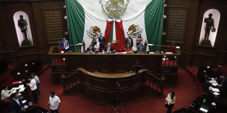 Envía 76 Legislatura al Congreso de la Unión reforma constitucional en materia de no reelección