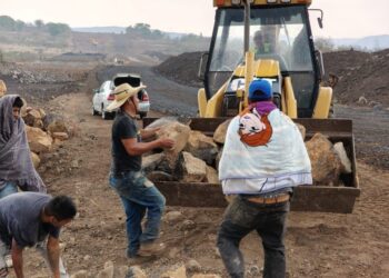 Segundo Anillo Periférico, solución vial y banco de materia prima para artesanos: SCOP