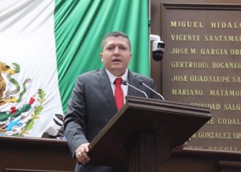 Vicente Gómez presenta iniciativa para regular contaminación auditiva