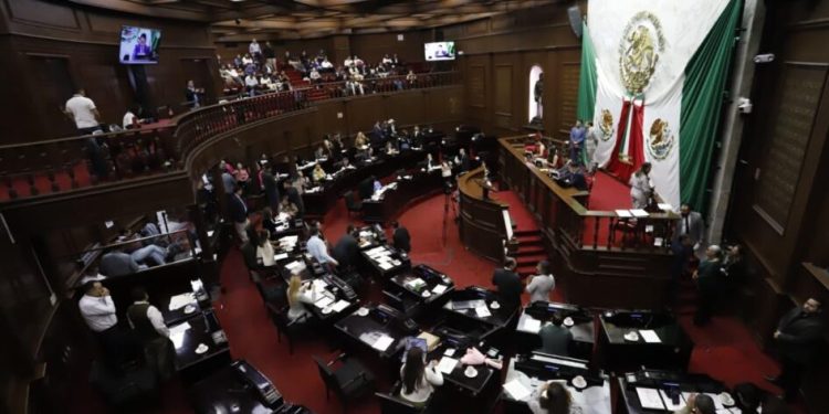 Reforma 76 Legislatura la ley en pro de la reintegración social y laboral de migrantes repatriados